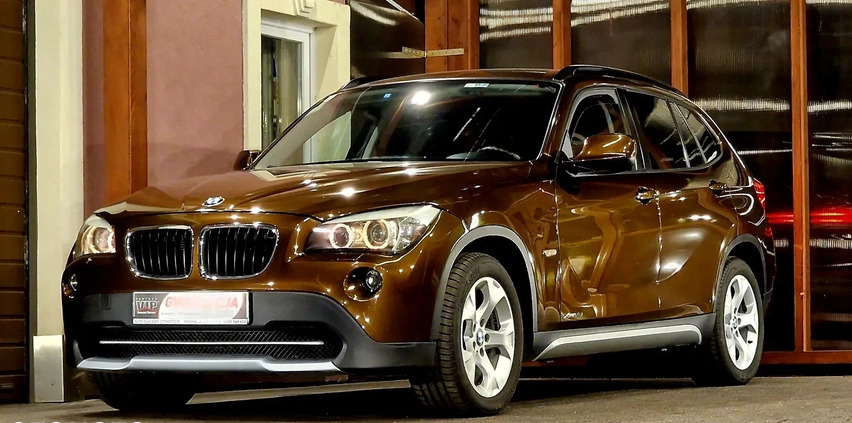 BMW X1 cena 46999 przebieg: 156000, rok produkcji 2010 z Zawiercie małe 379